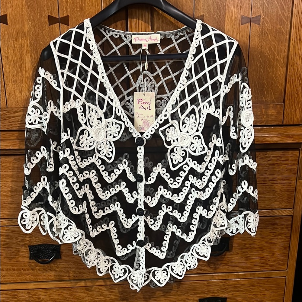 Pretty Angel Black and White Lace Top